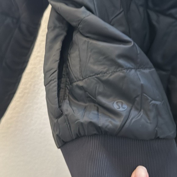 Lululemon reversible bomber jacket - Picture 5 of 5